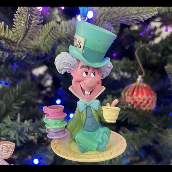 Disney Holiday Disney Sketchbook Ornament 22 The Mad Hatter Alice